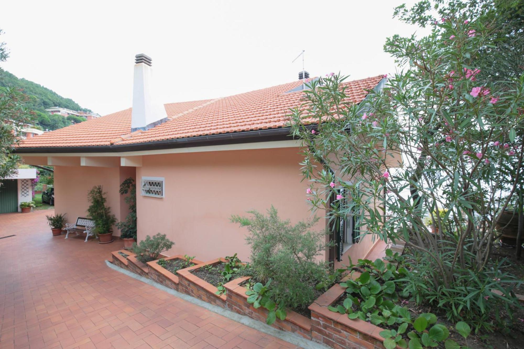 Villa Gio - Terrazza Nel Blu Bergeggi Exterior foto