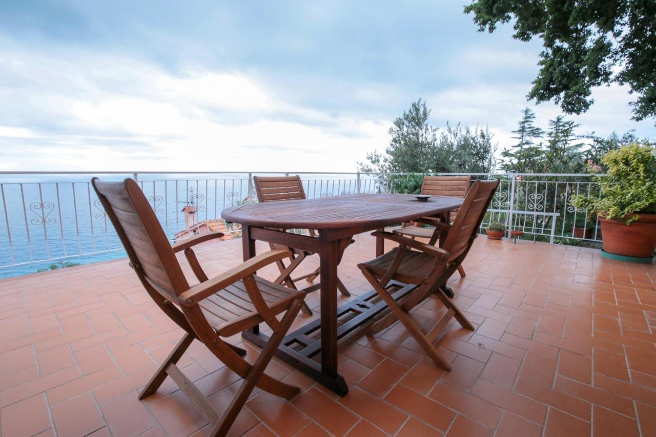 Villa Gio - Terrazza Nel Blu Bergeggi Exterior foto